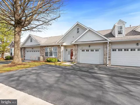 1533 Palmer Dr, Springfield, PA 19064 photo 2