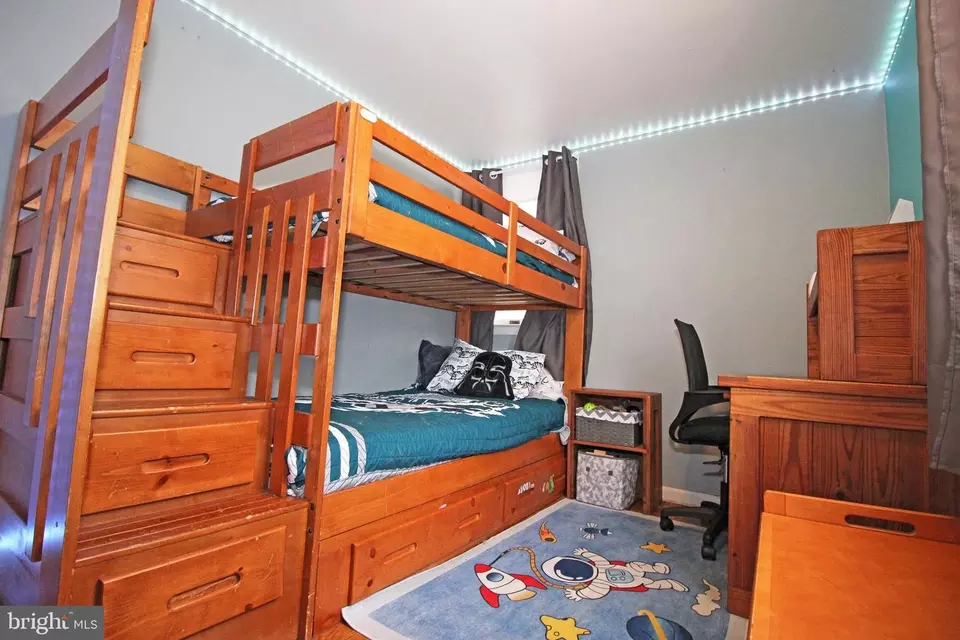 Bedroom - 107 Greenbriar Pl, Aston, PA 19014 photo 3 of 7