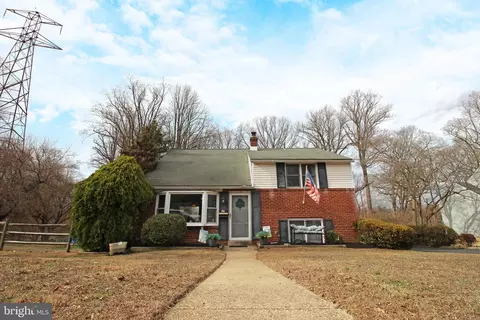 Exterior - 107 Greenbriar Pl, Aston, PA 19014 photo 1 of 5