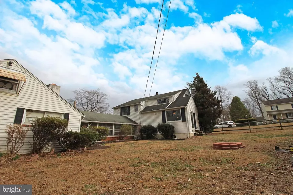 Exterior - 107 Greenbriar Pl, Aston, PA 19014 photo 5 of 5