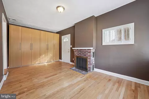 Living - 13 Devonwood Rd, Wayne, PA 19087 photo 1 of 7