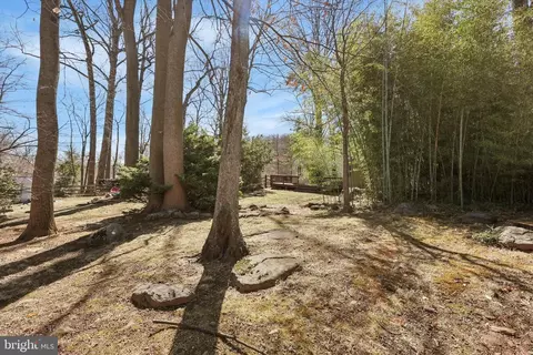 Exterior - 13 Devonwood Rd, Wayne, PA 19087 photo 4 of 5
