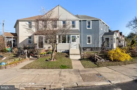 564 Saude Ave, Essington, PA 19029