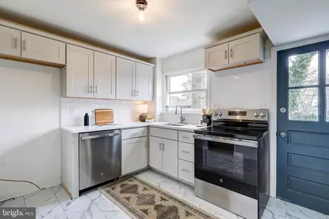 Kitchen - 2316 Franklin Ave, Secane, PA 19018 photo 2 of 3