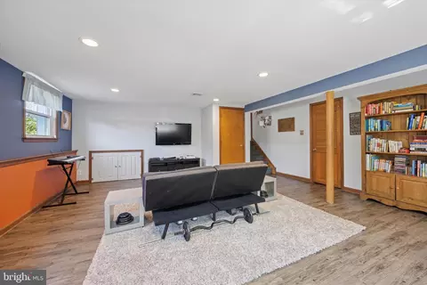 Other - 711 Rhoads Dr, Springfield, PA 19064 photo 5 of 13