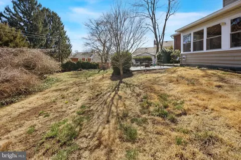 Exterior - 711 Rhoads Dr, Springfield, PA 19064 photo 3 of 4