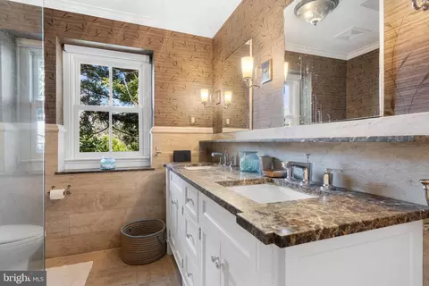 Bath - 720 Brooke Rd, Wayne, PA 19087 photo 1 of 3