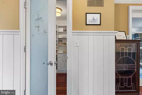 Entry Way - 720 Brooke Rd, Wayne, PA 19087 photo 4 of 7