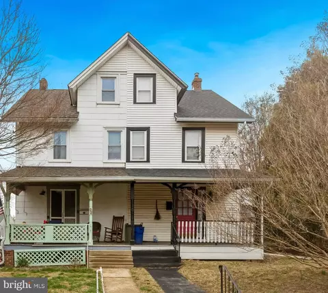742 Buck Ln, Haverford, PA 19041