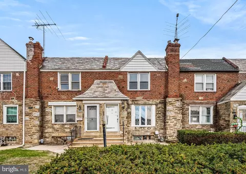 261 N Wycombe Ave, Lansdowne, PA 19050