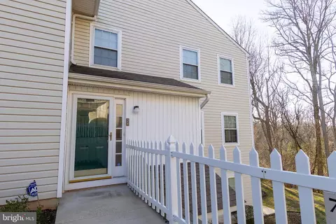 74 Bayberry Ct #74, Glen Mills, PA 19342