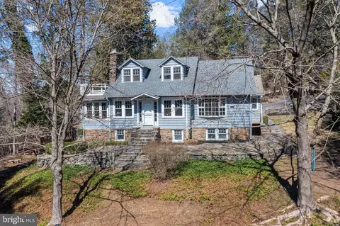 1250 Robin Hill Rd, Media, PA 19063