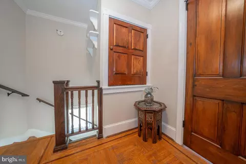 Entry Way - 255 Willow Ave, Wayne, PA 19087 photo 9 of 9
