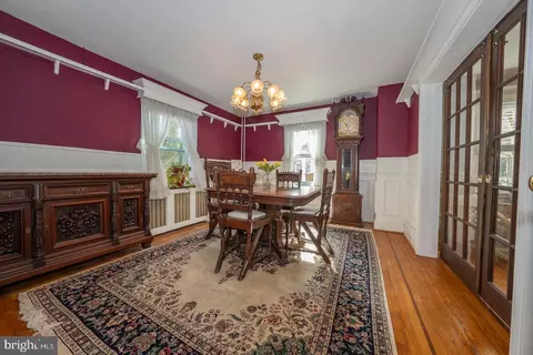 Dining - 255 Willow Ave, Wayne, PA 19087 photo 1 of 2