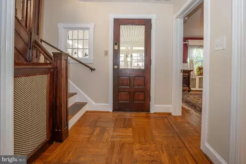 Entry Way - 255 Willow Ave, Wayne, PA 19087 photo 3 of 9