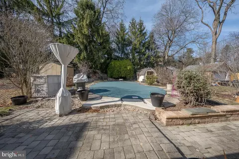 Exterior - 255 Willow Ave, Wayne, PA 19087 photo 10 of 11