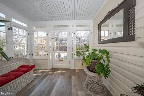 Exterior - 255 Willow Ave, Wayne, PA 19087 photo 6 of 11