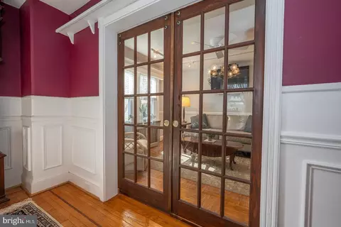 Entry Way - 255 Willow Ave, Wayne, PA 19087 photo 4 of 9
