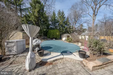 Exterior - 255 Willow Ave, Wayne, PA 19087 photo 8 of 11