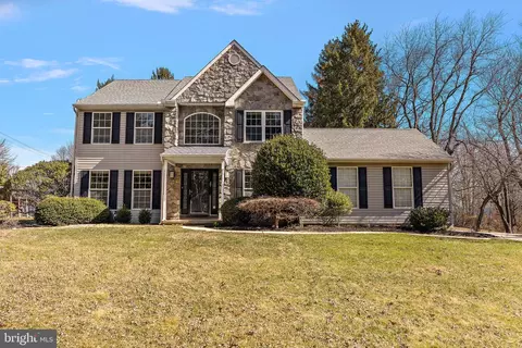 1402 Deer Meadow Ln, Garnet Valley, PA 19060