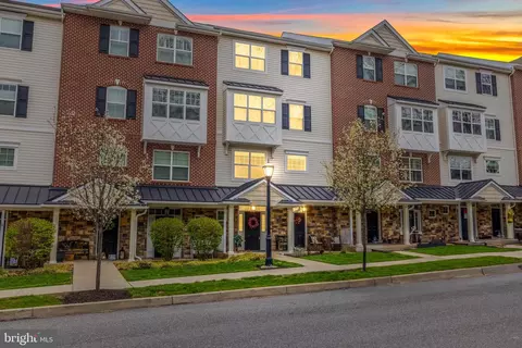 209 E Jefferson St #13, Media, PA 19063