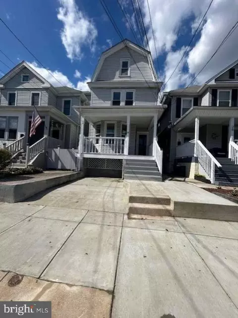 24 N Ridgeway Ave, Glenolden, PA 19036