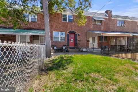 6718 Montgomery Ave, Darby, PA 19082