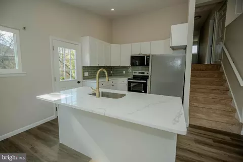 25 Eldon Ave, Lansdowne, PA 19050 photo 2