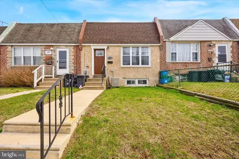 135 Fronefield Ave, Marcus Hook, PA 19061