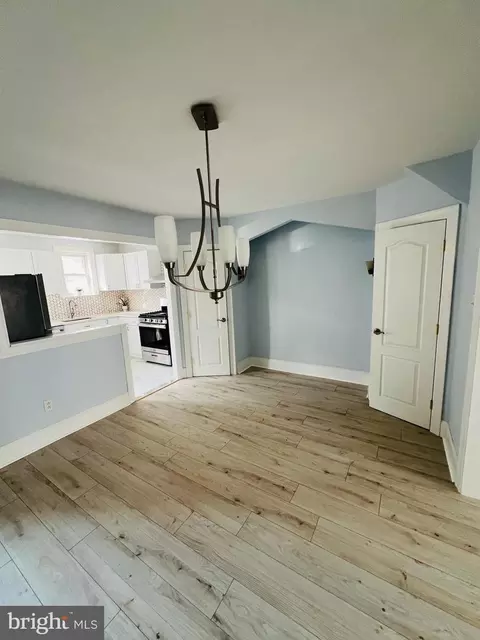 Entry Way - 138 N Cedar Ln, Darby, PA 19082 photo 7 of 9