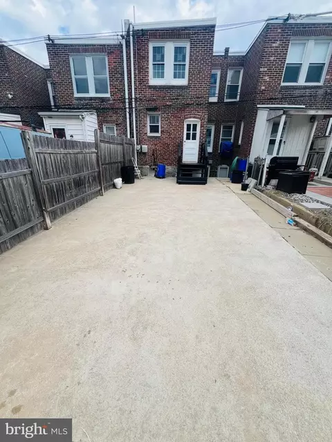 Exterior - 138 N Cedar Ln, Darby, PA 19082 photo 1 of 2