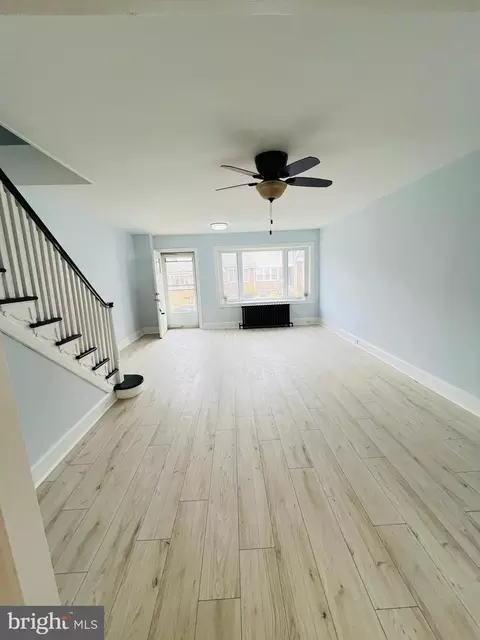 Living - 138 N Cedar Ln, Darby, PA 19082 photo 7 of 8