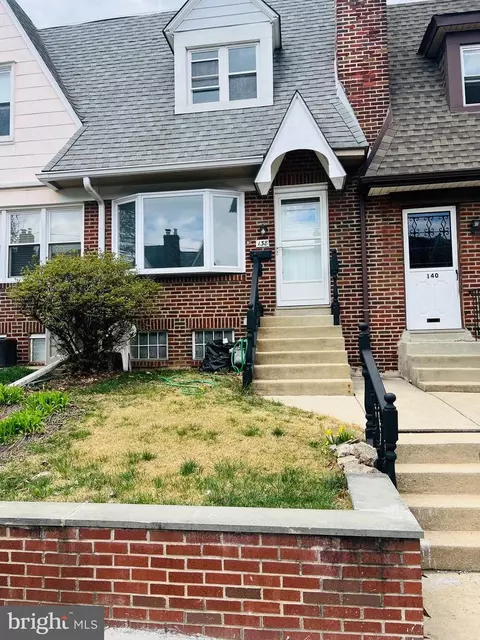 138 N Cedar Ln, Darby, PA 19082