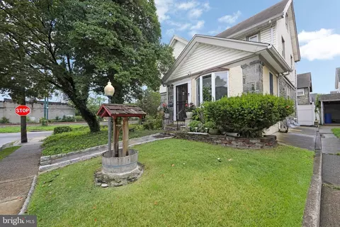 7000 Penarth Ave, Upper Darby, PA 19082