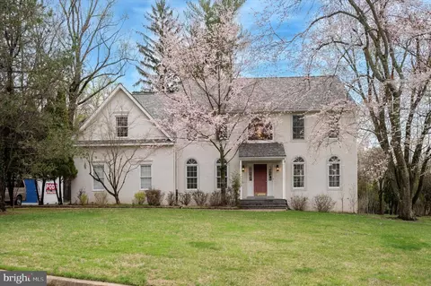 15 Christine Ln, Media, PA 19063