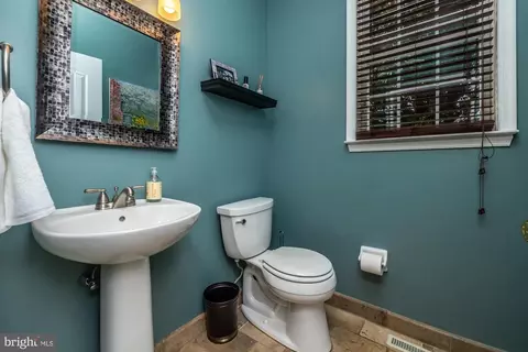 11 Marshall Ct, Glen Mills, PA 19342 photo 17