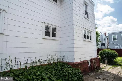 8 Oakley Rd, Darby, PA 19082 photo 24