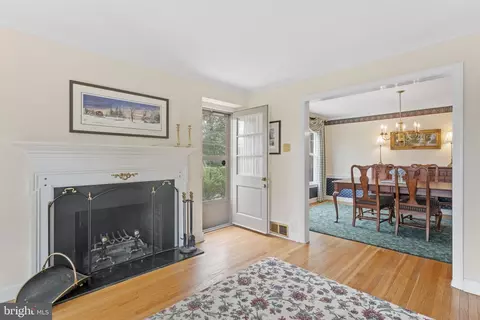 Entry Way - 444 Louella Ave, Wayne, PA 19087 photo 3 of 3