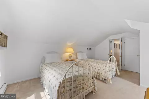 Bedroom - 444 Louella Ave, Wayne, PA 19087 photo 5 of 5