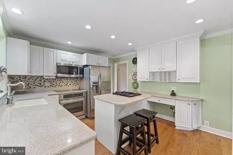 Kitchen - 444 Louella Ave, Wayne, PA 19087 photo 1 of 5