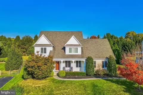 4 Fallbrook Ln, Glen Mills, PA 19342