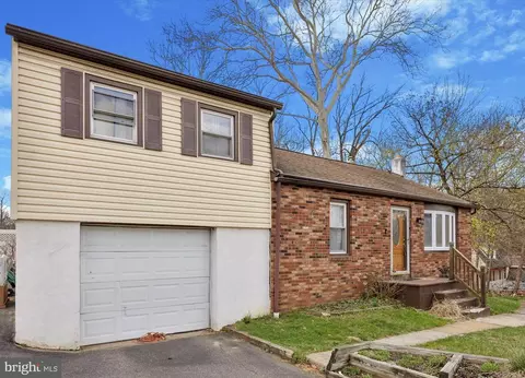 4621 Aston Mills Rd, Aston, PA 19014