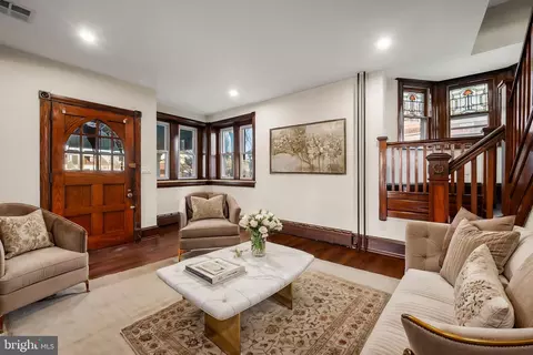 211 Park St, Ridley Park, PA 19078