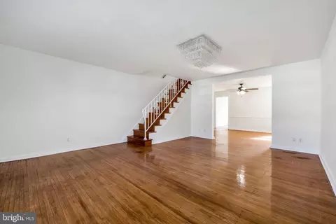 227 Glendale Rd, Darby, PA 19082 photo 5