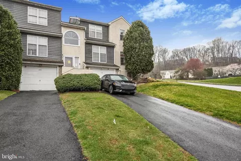 246 Moria Pl #246, Aston, PA 19014