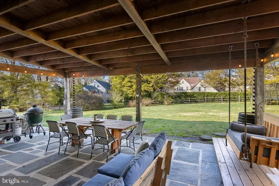 Exterior - 107 Ashwood Rd, Villanova, PA 19085 photo 5 of 9