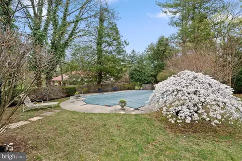 Exterior - 3 Canterbury Ln, Wayne, PA 19087 photo 10 of 10