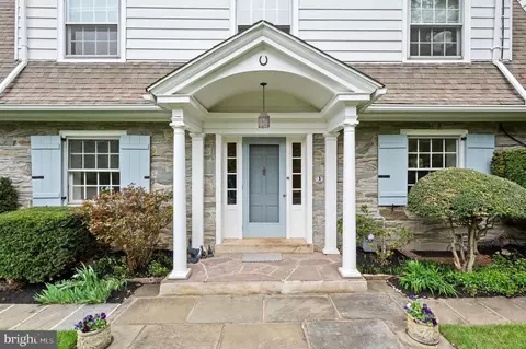 Exterior - 3 Canterbury Ln, Wayne, PA 19087 photo 7 of 10
