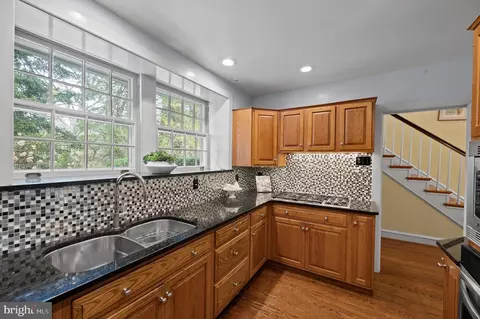 Kitchen - 3 Canterbury Ln, Wayne, PA 19087 photo 3 of 3