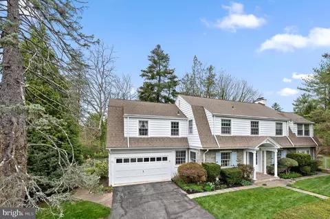 Exterior - 3 Canterbury Ln, Wayne, PA 19087 photo 4 of 10